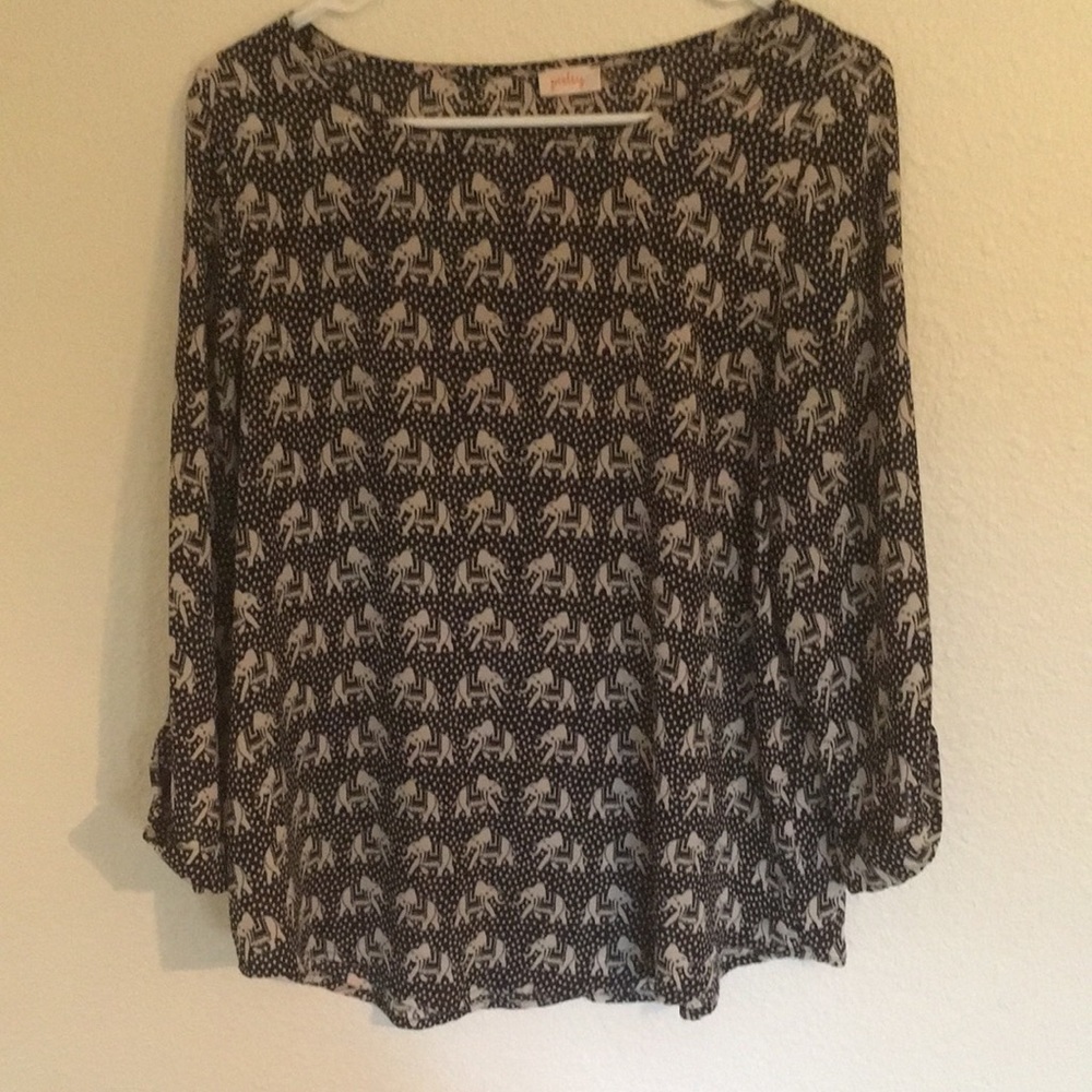 Pixley stitch fix medium 3/4 sleeve elephant top